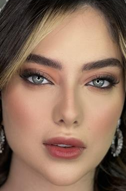 سالن زیبایی میکاپ نادیا  علیزاده   در  بابل
