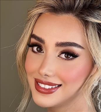 سالن زیبایی سالن زیبایی مانا حاجیان  در  اصفهان