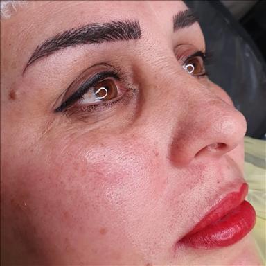 سالن زیبایی آرایش دائم هانی دلیر  در  مشهد